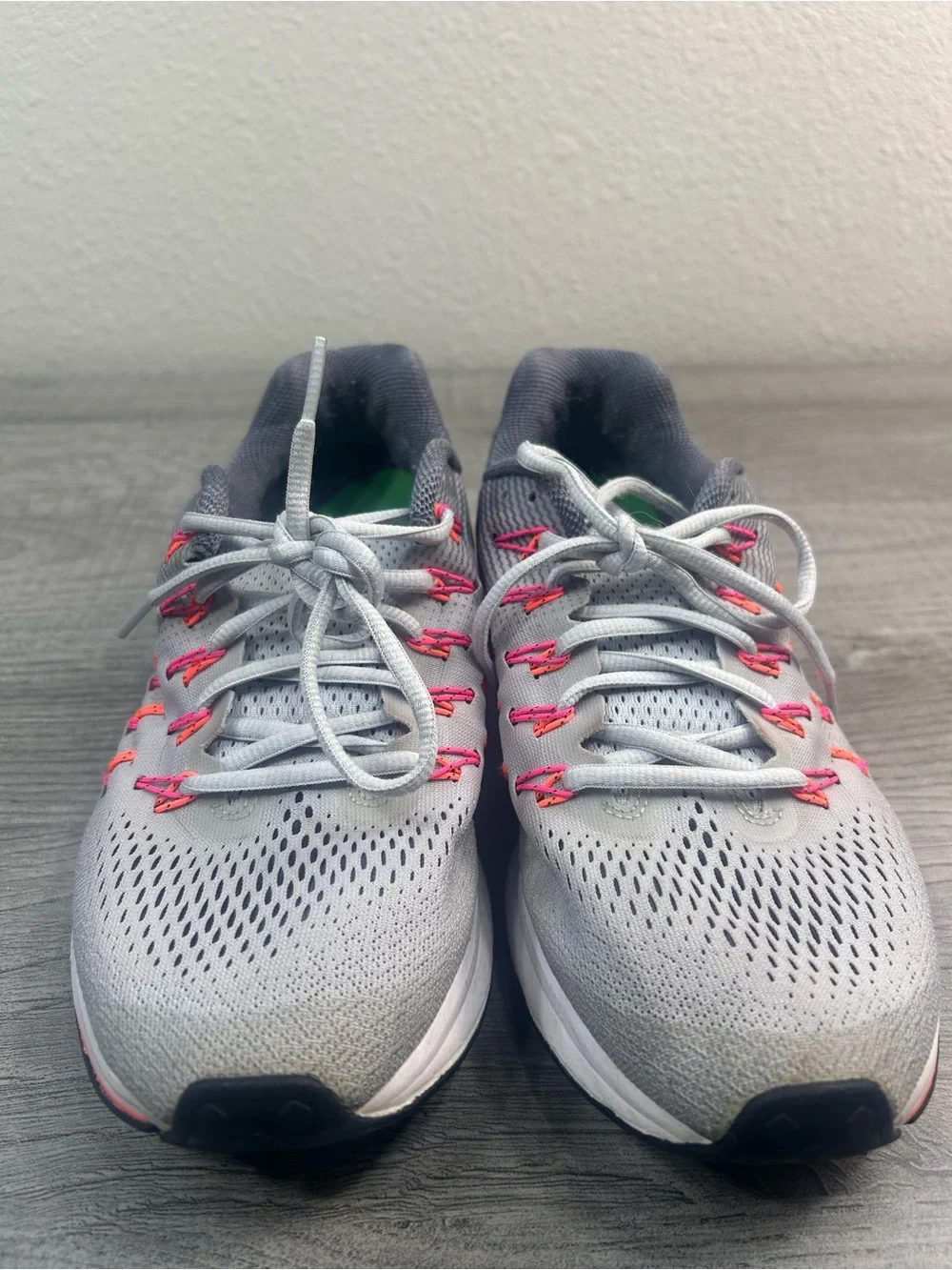 Nike Air Zoom Pegasus 33 Running Shoes Gray Pink Women’s Athletic Sneakers Sz9.5